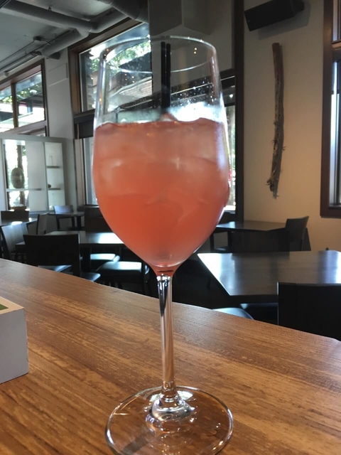 Pamplemousse cocktail by Ruven Muñoz at Copine - Summer to fall transitional drink recipes